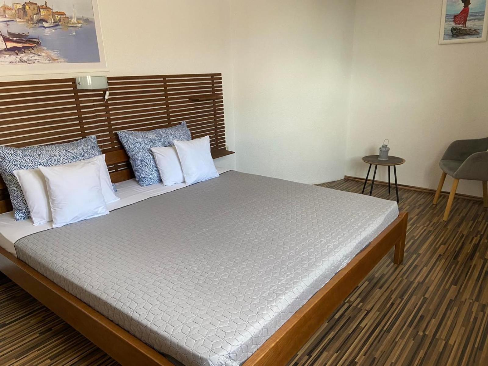 Apartmani Mia Trogir Buitenkant foto